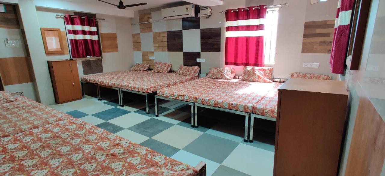 S.S.K Residency Hotel Madras Buitenkant foto